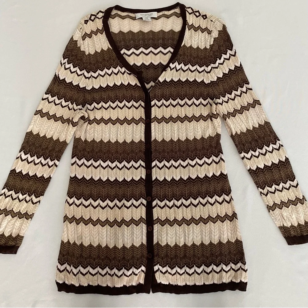 Emanuel Ungaro Women’s Cardigan Sweater Large Chevron Designer Quiet Luxury